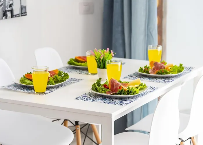 3e. Charming In Americas