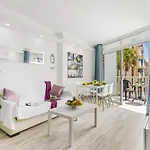 3e. Charming In Americas Apartment *